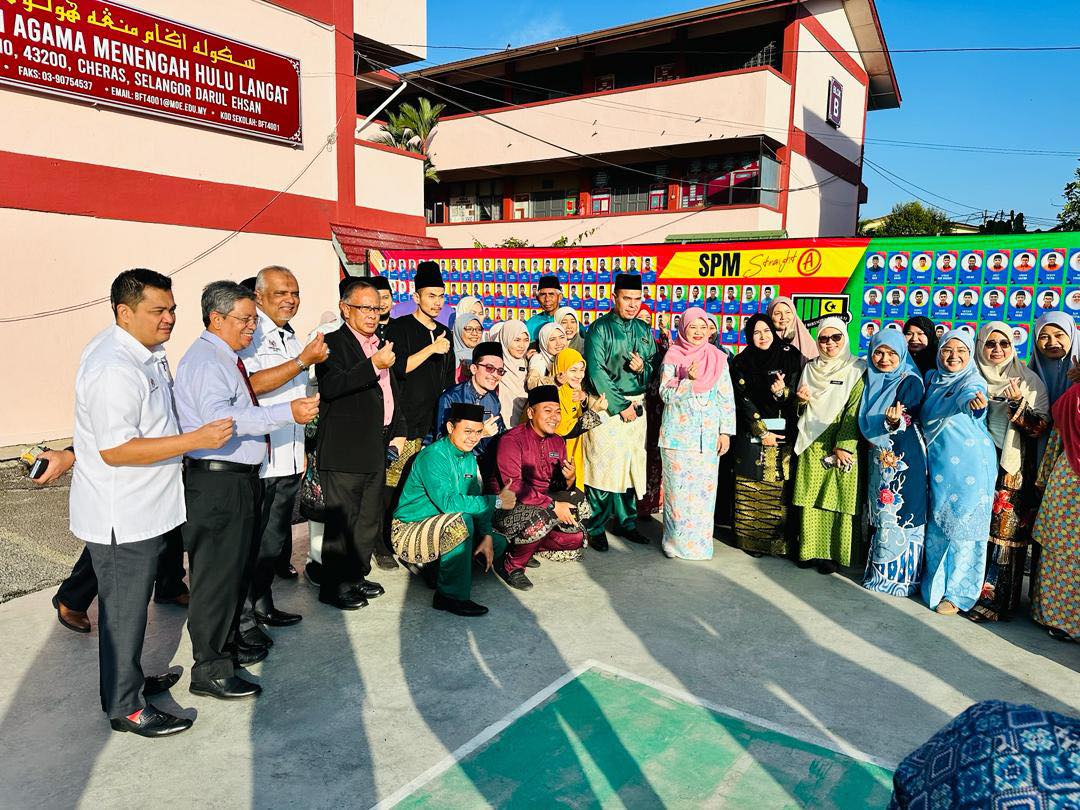 Read more about the article Lawatan YB Menteri Pendidikan ke Sekolah Agama Menengah Hulu Langat (SAMTEN)