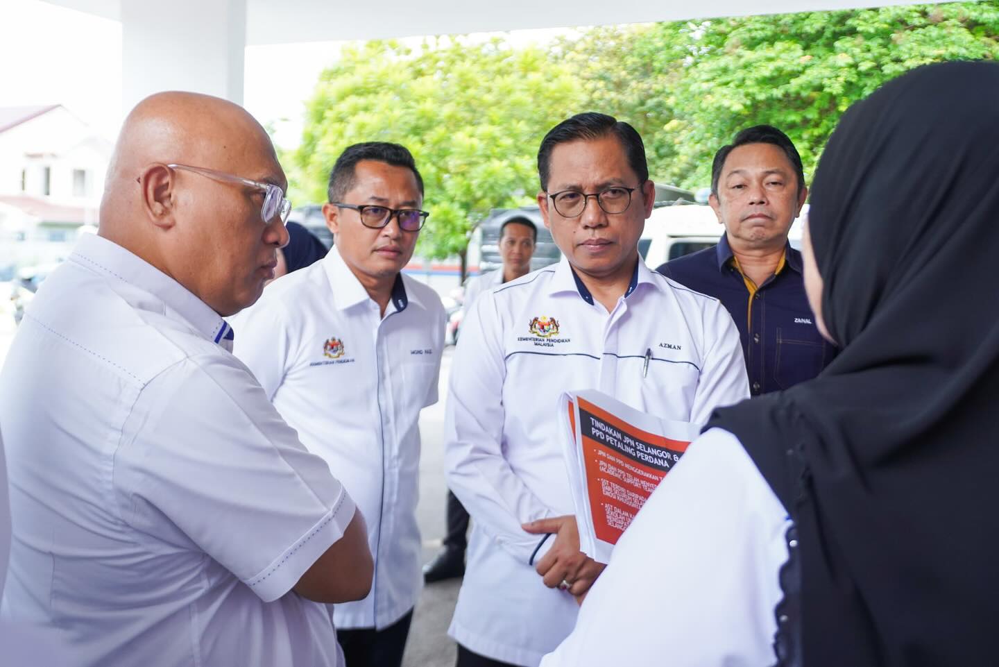Read more about the article Lawatan KPM Santuni Mangsa Insiden Kebakaran Paip Gas
