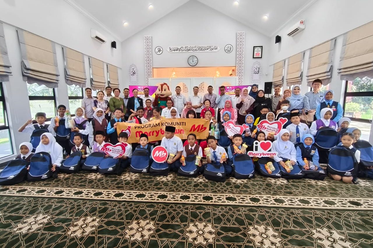 You are currently viewing Majlis Penyerahan Bantuan Persekolahan “Mid Year Boost”